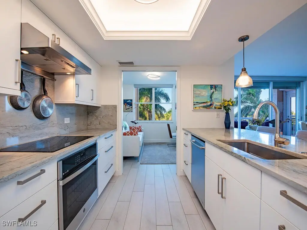 6585 Nicholas Boulevard #303, Naples, FL 34108 - Image #1