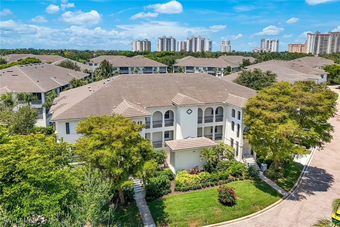 795 Bentwater Circle #202, Naples, FL 34108 - Image #1