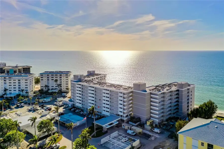3443 Gulf Shore Boulevard N #803, Naples, FL 34103 - Image #2