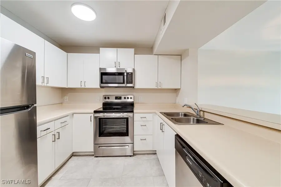 8297 Key Royal Lane #315, Naples, FL 34119 - Image #2