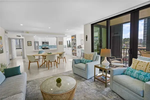 17 Bluebill Avenue #101, Naples, FL 34108