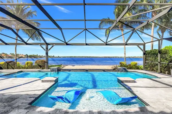 9075 Breakwater Drive, Naples, FL 34120