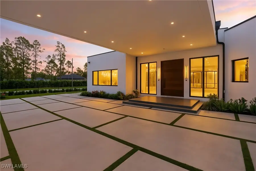 1388 Everglades Boulevard N, Naples, FL 34120 - Image #3