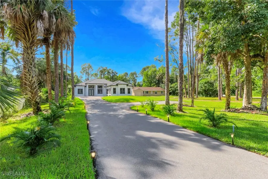 3524 29th Avenue Sw, Naples, FL 34117 - Image #2