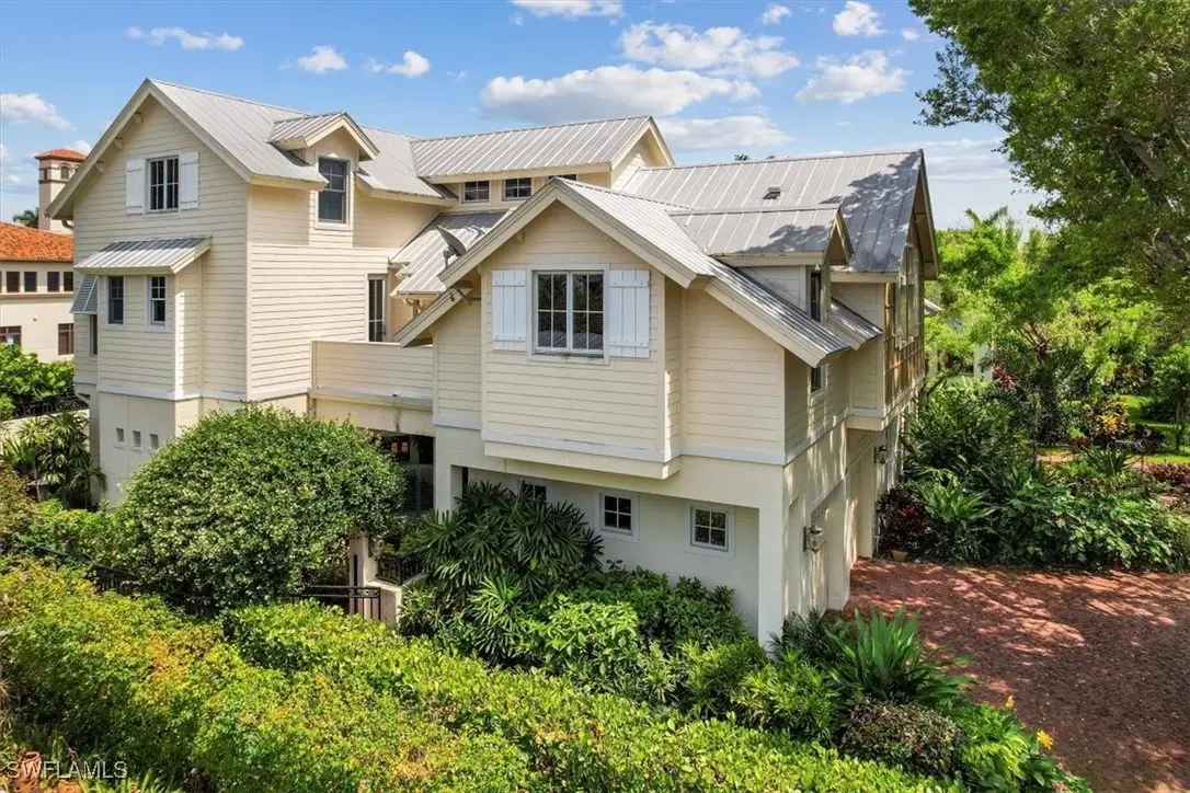 215 5th Street S, Naples, FL 34102 - Image #1