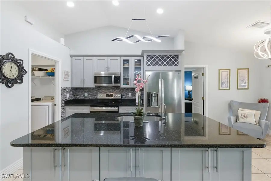 1206 NE 5th Avenue, Cape Coral, FL 33909 - Image #2