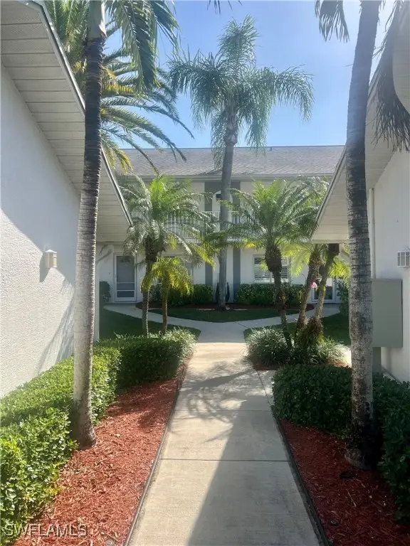 484 Belina Drive #6, Naples, FL 34104