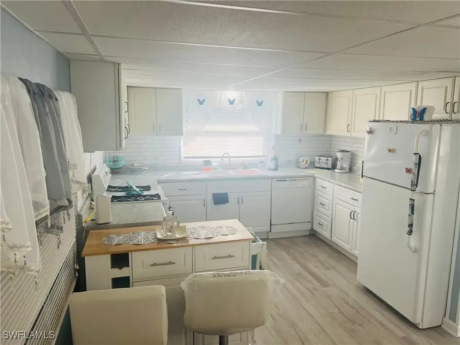 471 Palm Drive #310, Naples, FL 34114 - Image #2