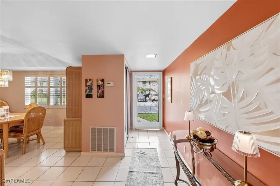 232 Memory Lane #1, Naples, FL 34112 - Image #2