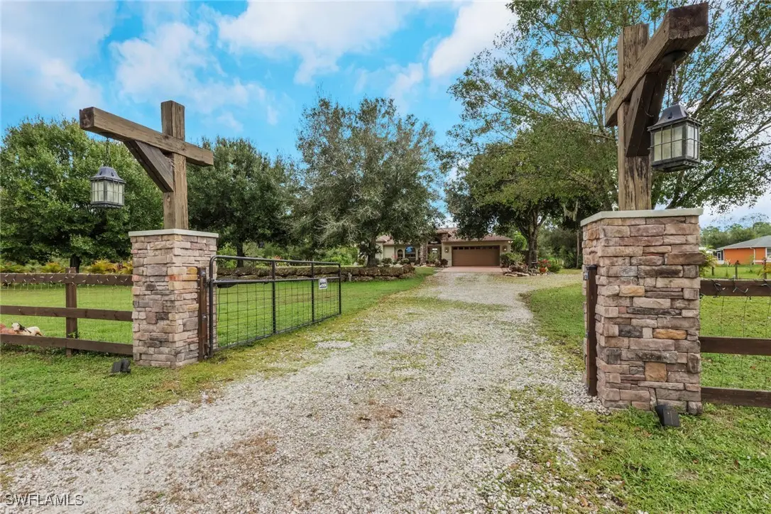 5160 44th Street Ne, Naples, FL 34120 - Image #1