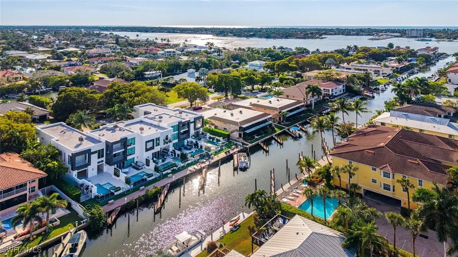 1559 Chesapeake Avenue, Naples, FL 34102 - Image #3