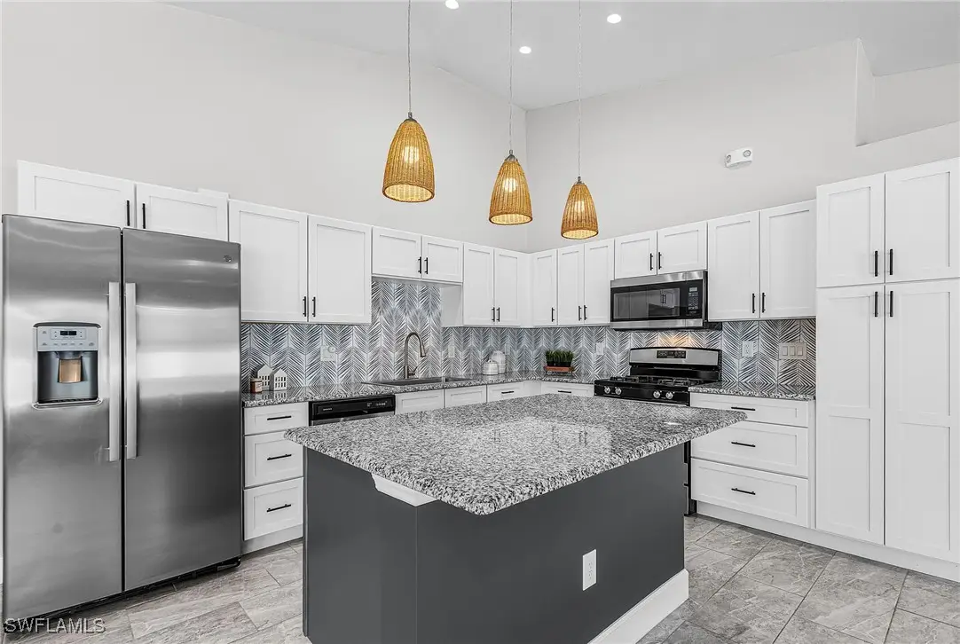 175 Village Circle #32, Labelle, FL 33935 - Image #1