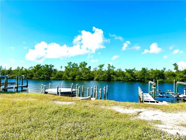 5300 SW 28th Place, Cape Coral, FL 33914