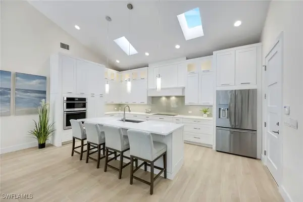 2100 Curtis Street, Naples, FL 34112