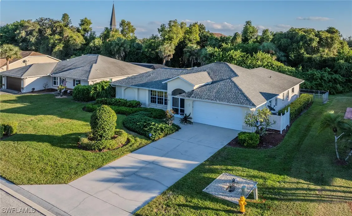 30 Wickliffe Drive, Naples, FL 34110 - Image #1