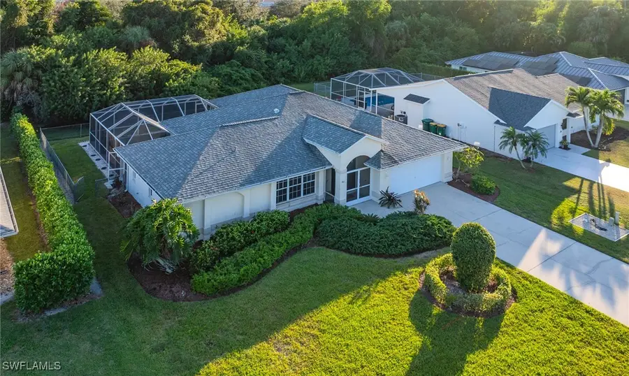 30 Wickliffe Drive, Naples, FL 34110 - Image #2