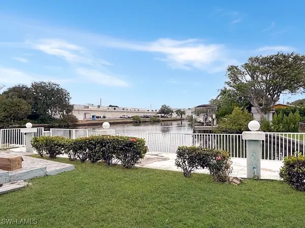 1273 5th Avenue N, Naples, FL 34102