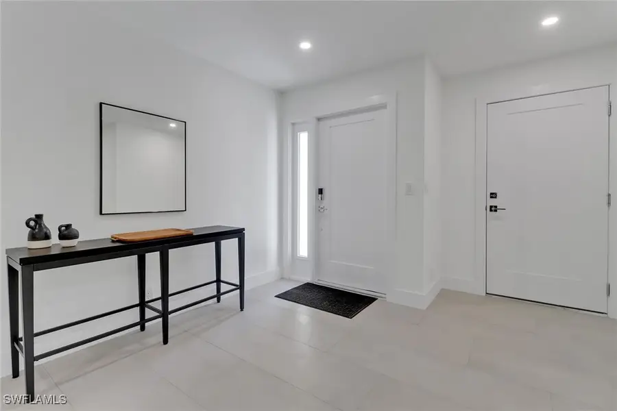 272 Yorkshire Court #11, Naples, FL 34112 - Image #2