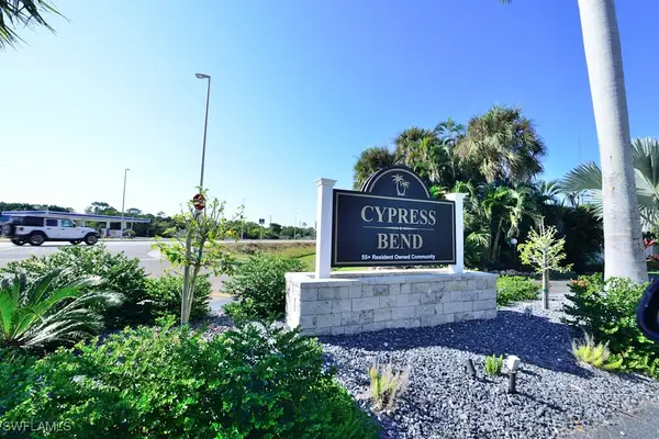 8611 Mullwood Drive, Estero, FL 33928