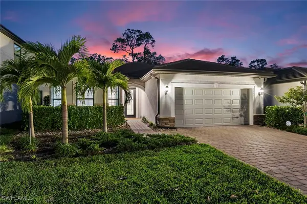 10483 Ventana Lane, Naples, FL 34120