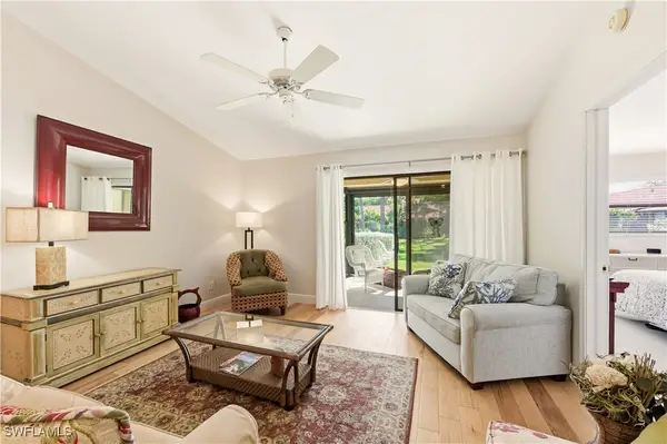 2060 Pine Isle Lane #2060, Naples, FL 34112