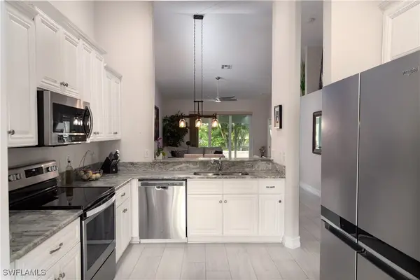 5433 Whitten Drive #106, Naples, FL 34104