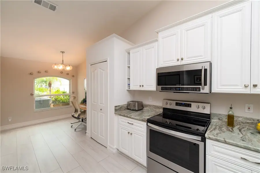 5433 Whitten Drive #106, Naples, FL 34104 - Image #2