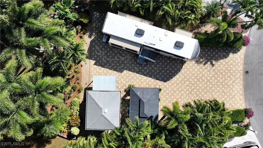 5651 Maplewood Court, Fort Myers, FL 33905 - Image #2