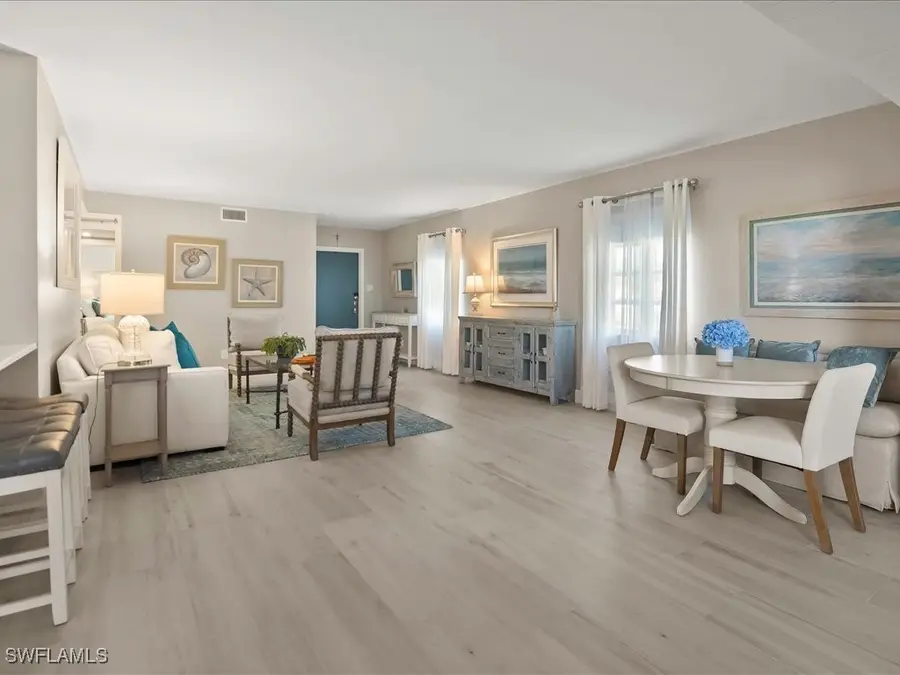 1568 Gulf Shore Boulevard N #4, Naples, FL 34102 - Image #3