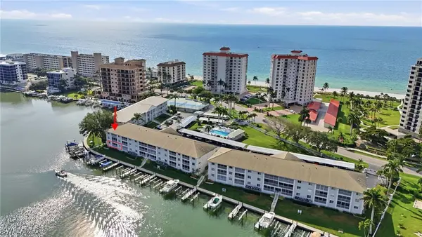 10684 Gulf Shore Drive #106B, Naples, FL 34108
