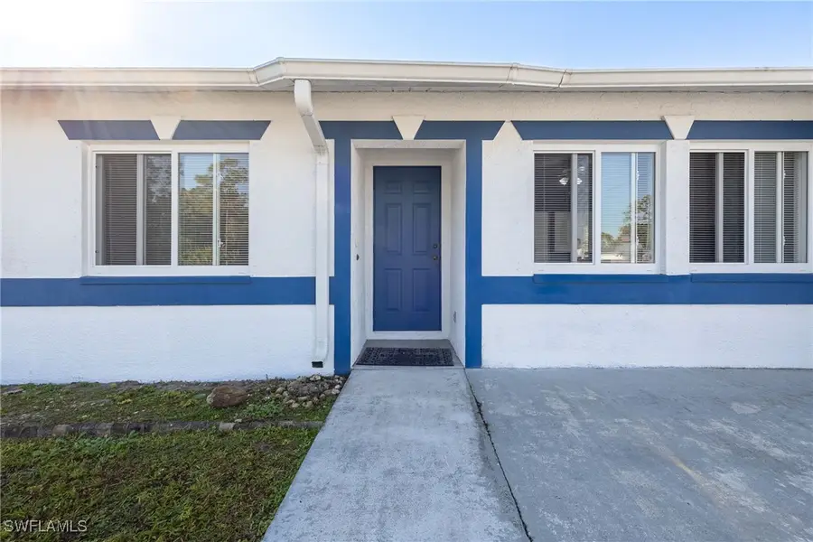 4230 33rd Avenue Ne, Naples, FL 34120 - Image #2