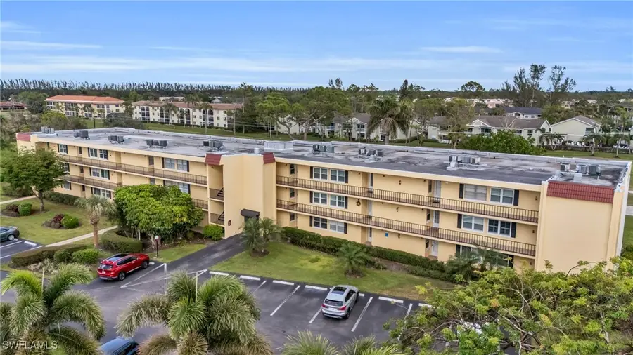 1085 Forest Lakes Drive #8303, Naples, FL 34105 - Image #3