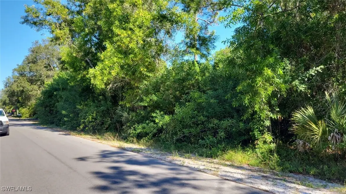 118 Irving Avenue, Lehigh Acres, FL 33936 - Image #1