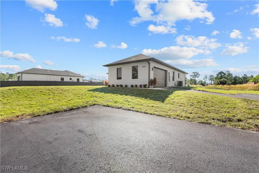 2664 43rd Avenue Ne, Naples, FL 34120 - Image #2