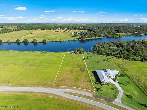 22821 Yellow Button Lane, Alva, FL 33920