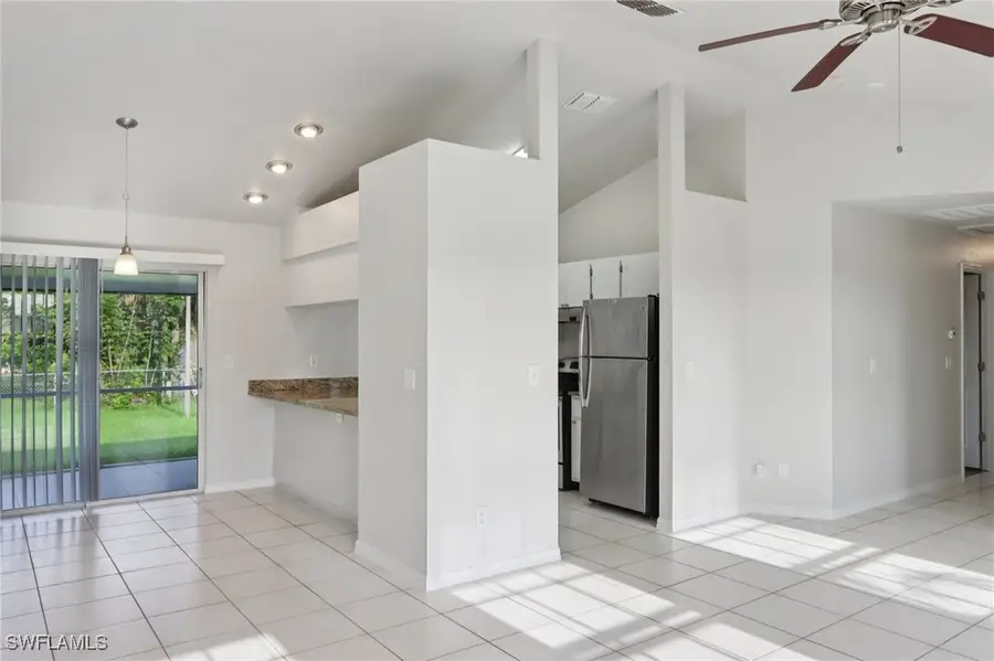 814 SW 10th Place, Cape Coral, FL 33991 - Image #3