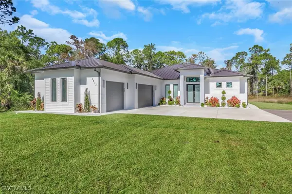 3813 16th Avenue Ne, Naples, FL 34120