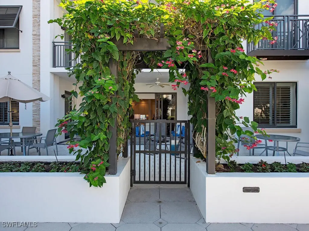 1030 3rd Avenue S #208, Naples, FL 34102 - Image #1