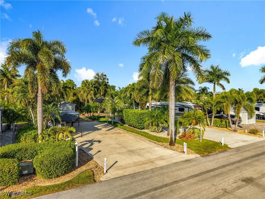 10141 Shadowood Court, Fort Myers, FL 33905 - Image #3