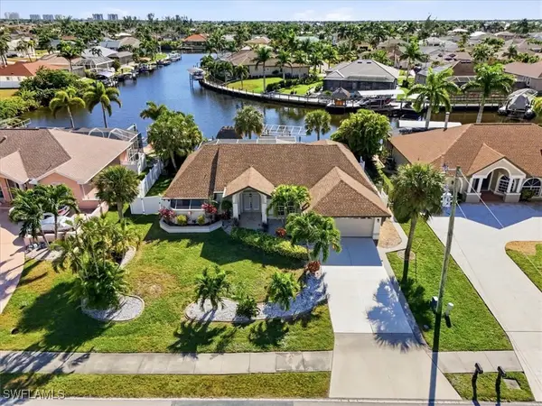 2206 Beach Parkway W, Cape Coral, FL 33914