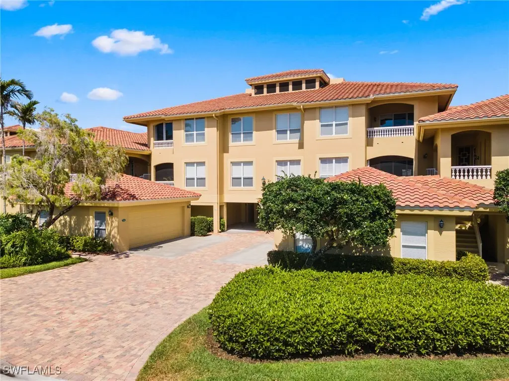1875 Les Chateaux Boulevard #302, Naples, FL 34109 - Image #1