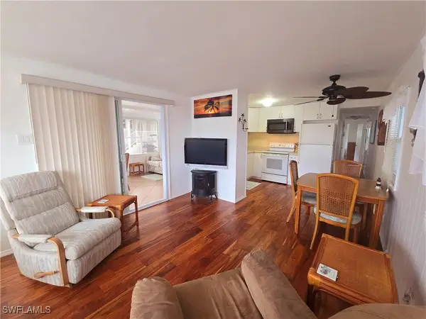 113 Enchanting Boulevard #E-113, Naples, FL 34112