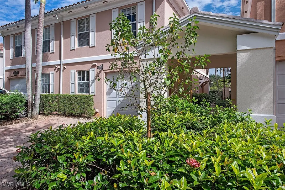 5697 Cove Circle #42, Naples, FL 34119 - Image #1