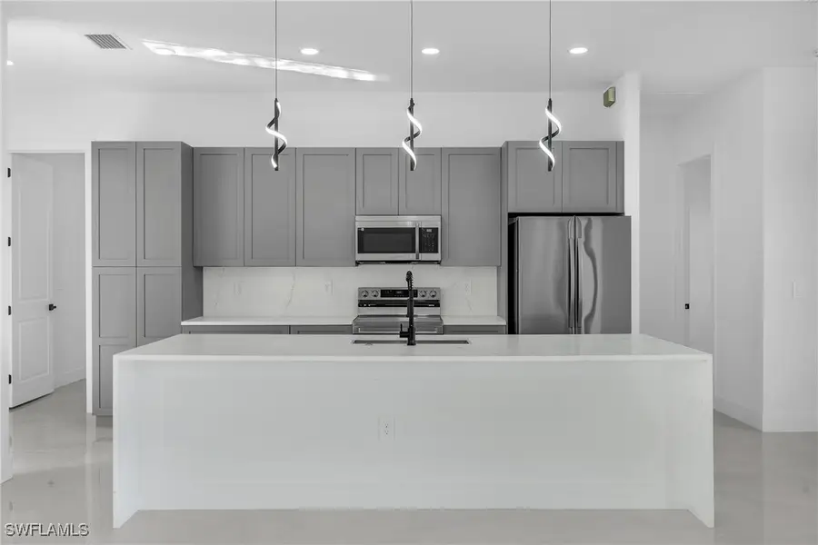 3400 14th Street Sw, Lehigh Acres, FL 33976 - Image #3