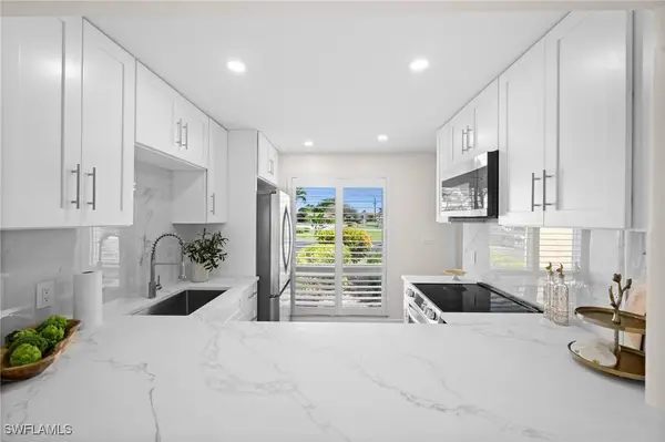 378 Palm Drive #1, Naples, FL 34112