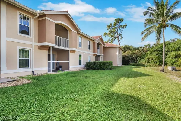 8285 Ibis Club Drive #809, Naples, FL 34104