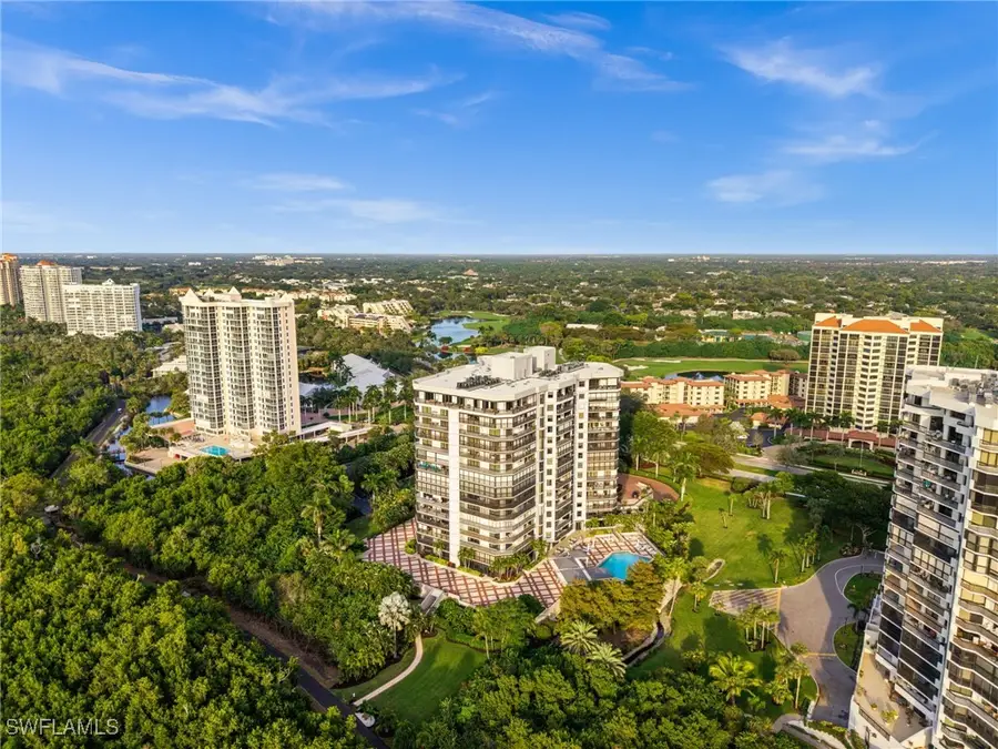6075 Pelican Bay Boulevard #104, Naples, FL 34108 - Image #3