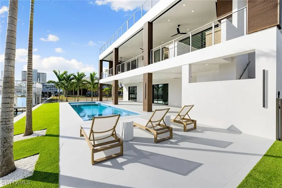 256 Trade Winds Avenue, Naples, FL 34108 - Image #3