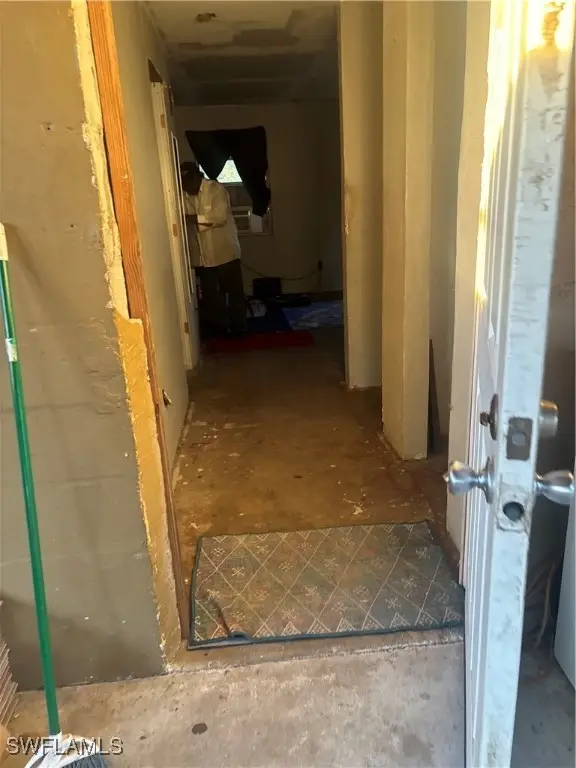 10421 Gladiolus Drive, Fort Myers, FL 33908 - Image #2