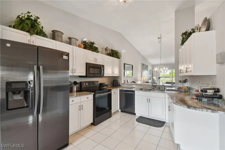 9165 Michael Circle #1002, Naples, FL 34113 - Image #2